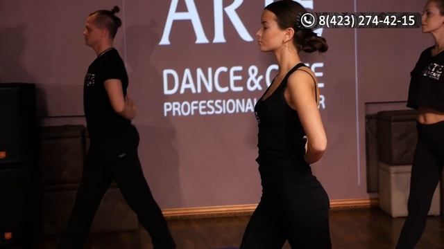 Йога с Ириной Ладных. Развиваем гибкость тела смотреть онлайн