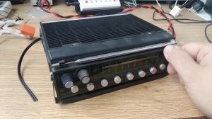 Доработанный Урал-Авто-2: перестроен на современный fm диапазон, а также добавлен aux.