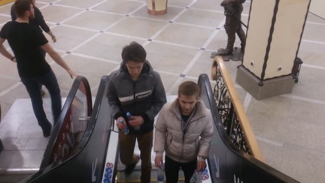 БУТЫЛКА ВОДЫ ЧЕЛЛЕНДЖ // WATER BOTTLE FLIP CHALLENGE смотреть онлайн