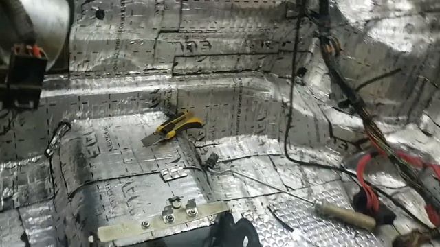 Строим стену в Калину на компонентах Dl audio. Виброизоляция моторного щита. смотреть онлайн