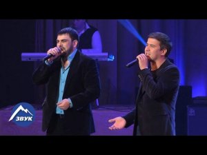 Артур Халатов , Александр Гум - Поёт гитара