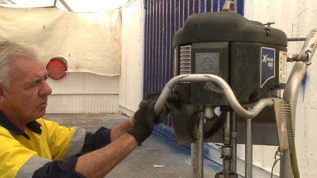 Prevention of air motor icing on Graco Xtreme Airless sprayers смотреть онлайн
