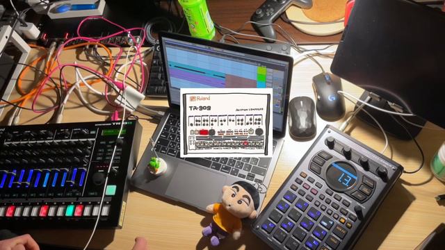 Filter House Live Set // TR-8S + SP-404 MK2 + Ableton Live смотреть онлайн