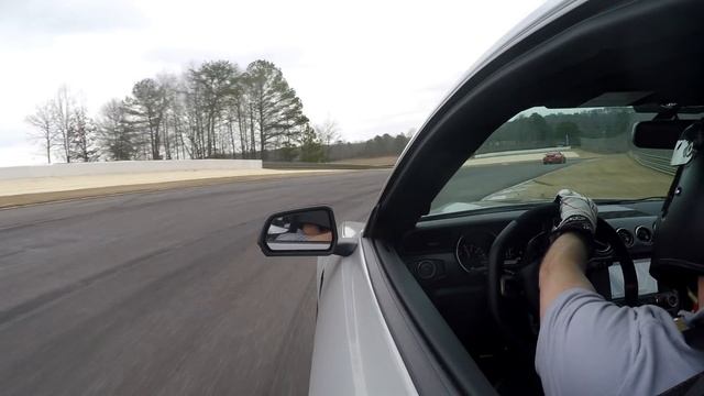 ZR1 hunting in a GT350R Pure beautiful noise! смотреть онлайн