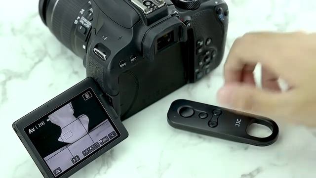 JJC BTR-C1 (Replaces Canon BR-E1) pairs with Canon EOS 800D(T7i) смотреть онлайн