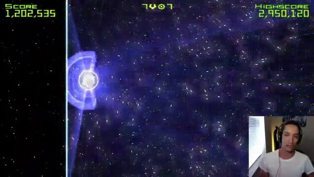 Geometry Wars: Retro Evolved - 3 Million Points!? смотреть онлайн