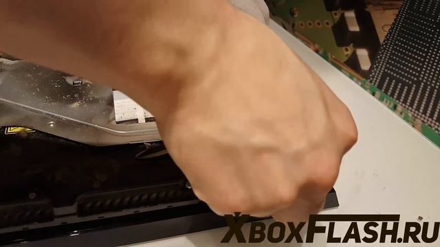 PlayStation 4 работала на износ в страшном месте смотреть онлайн