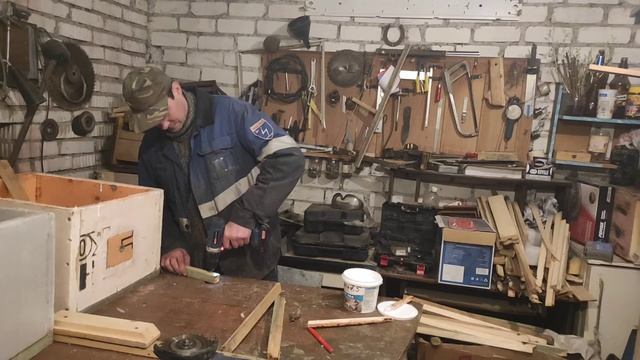 Самоделки. Как починить улей ППС и сделать деревянную обвязку. #улей_ППС смотреть онлайн