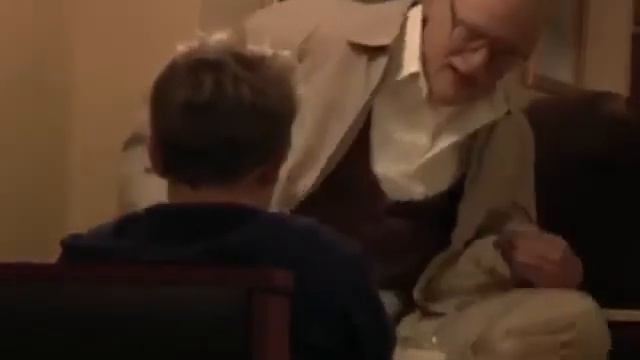 Дед пукнул в стену говном смотреть онлайн