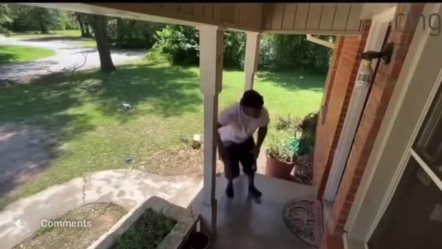 Stealing Neighbors Package Goes Wrong (EXPLODES) смотреть онлайн