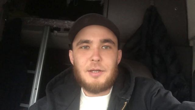 Обзор внутри кабины трака Volvo. Нужны водители! смотреть онлайн