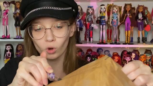 РАСПАКОВКА КУКОЛ В КОРОБКАХ МОНСТЕР ХАЙ // ПОСЫЛКА? смотреть онлайн