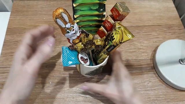 Такой Новогодний презент выручит в любой ситуации. Such a New Year's present will always help out. смотреть онлайн