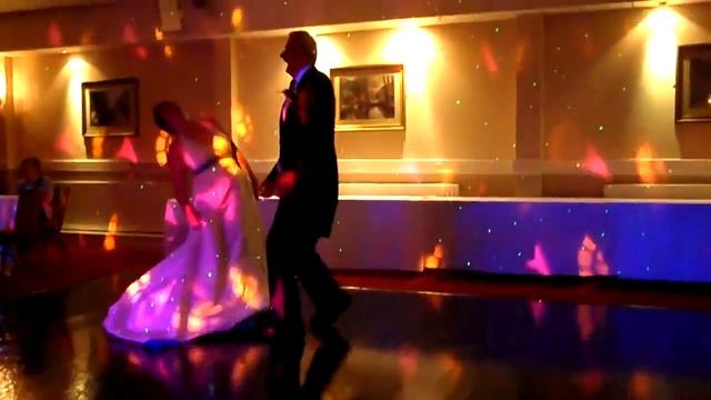 Mr and Mrs Reeve wedding dance :) смотреть онлайн