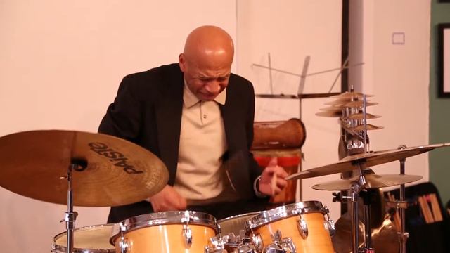 Thurman Barker - at the Drums for Warren benefit - Brecht Forum, NYC - Jan 20 2013 смотреть онлайн