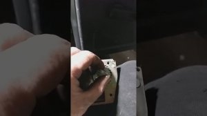 Ремень безопасности  2108 2109 2115 Блокируется при малейшем нажатии. Быстрая чистка