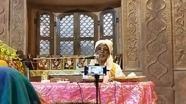 Нитай отправляет Дживу во Вриндаван. Вриндаван, 24.03.2022 (утро) смотреть онлайн