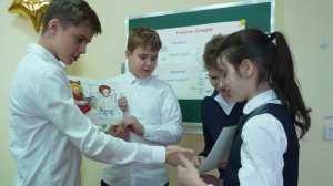 "Педагог года 2022" - Визитная карточка учителя английского языка Амбарцумян Шушаник Андраниковны