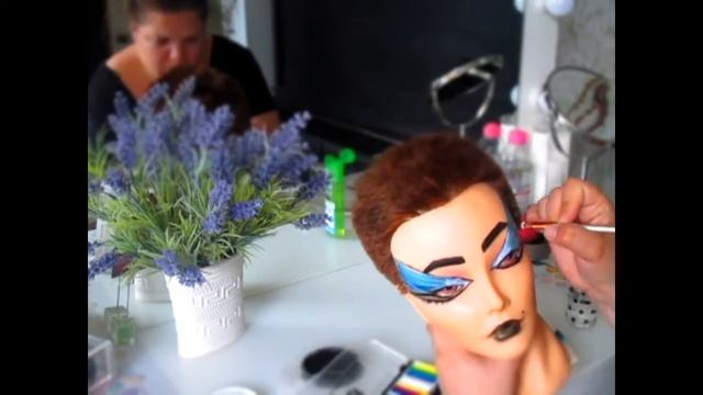 отработка макияжа на манекене смотреть онлайн