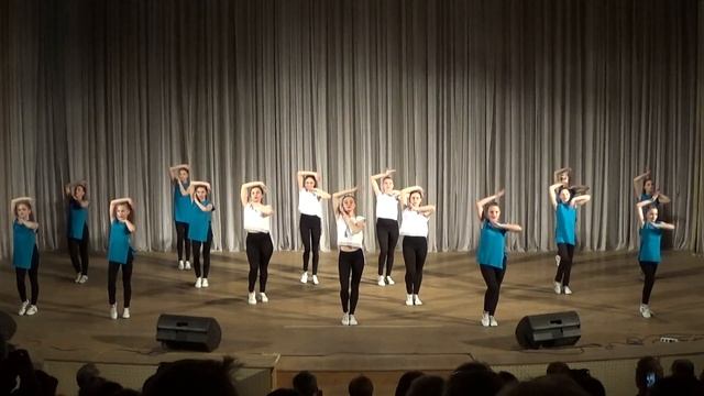 Современный танец в стиле Vogue dance - танцевальный коллектив "Пируэт" смотреть онлайн