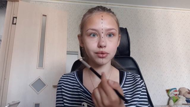 Макияж на одну сторону лица😱 смотреть онлайн