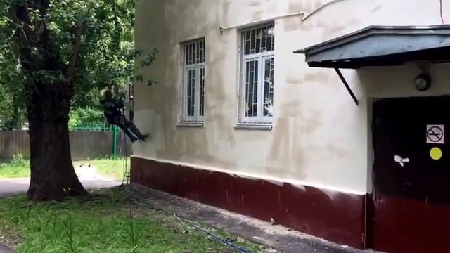 HYVST SPT 650 L безвоздушная окраска фасада дома смотреть онлайн