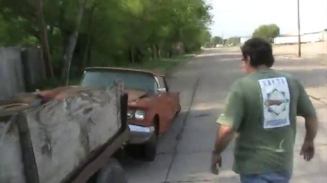 Dinosaur Towing...barn Find. Old Chevy Tow Truck Working