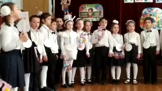 Танцы на утренике!Школа номер 34 смотреть онлайн