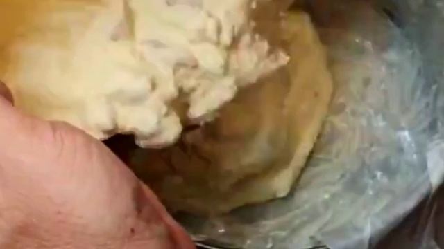 Львовский сырник.Готовил в первый раз и не разочаровался.Так что смело готовь, не забудь подписатьс смотреть онлайн
