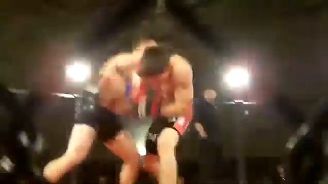 Andrew Trace Submits JJ Davis at Madtown Throwdown 26.mp4 смотреть онлайн