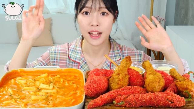 ASMR MUKBANG| 직접 만든 불닭 로제 떡볶이 치토스 새우튀김 치킨 먹방 & 레시피 FRIED CHEETOS AND Tteokbokki EATING смотреть онлайн