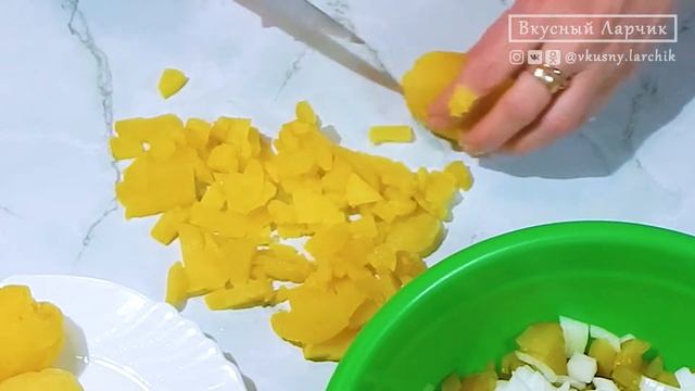 Винегрет с квашенной капустой. Классический рецепт венегрет или венигрет ? Вкусный Ларчик смотреть онлайн