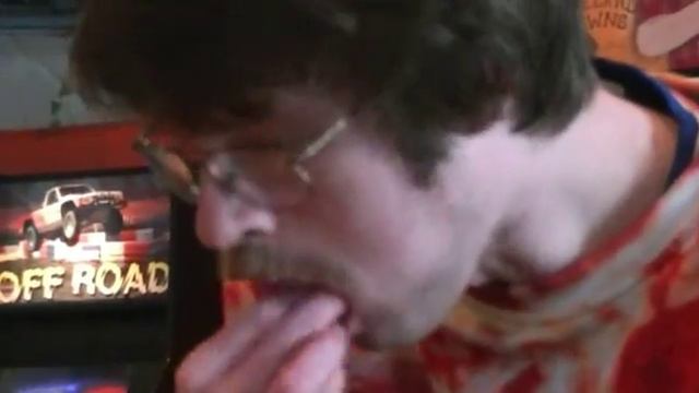 David Movrin and Michael Picha Take on the King Kong Challenge! смотреть онлайн