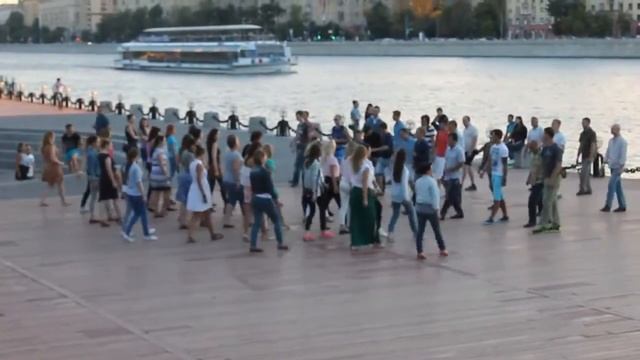 Танцевальный мастер класс Москва Крымская набережная смотреть онлайн