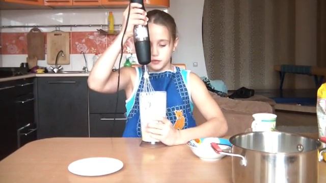 Юный кулинар: бисквитный пирог смотреть онлайн