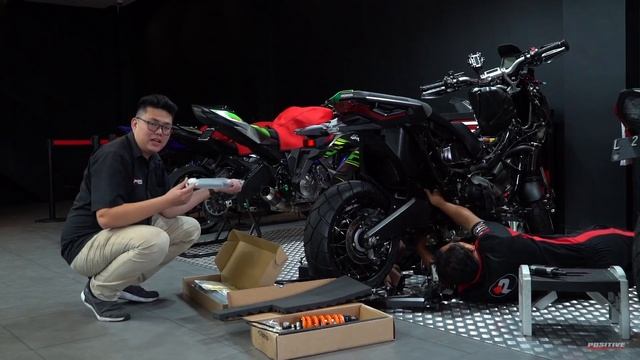 Honda X ADV Matris Suspension | HJC Review смотреть онлайн