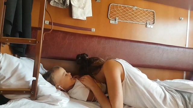 10.08.2017 На поезде в Москву из Ейска - день2. Тульский рабочий. Дом, милый дом. Муж постарался! смотреть онлайн