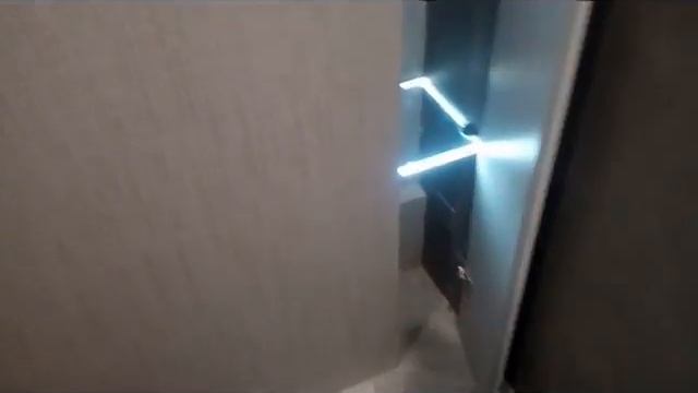 Дизайн санузла Минимализм - туалет 2,5 квадратов (1700х1400мм) со скрытой нишей смотреть онлайн