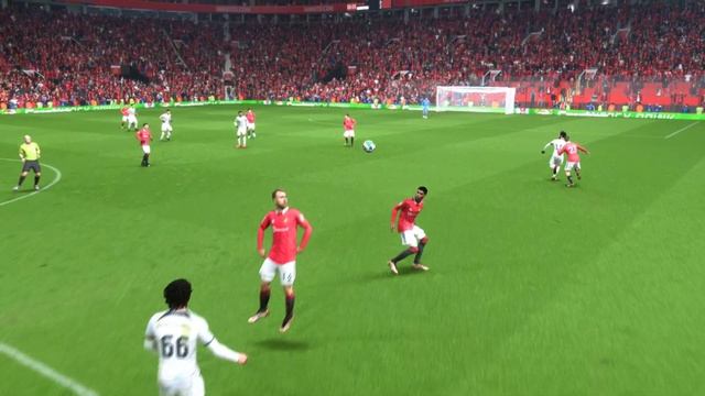 First touch error visible here as Martinez's mistake opens up a chance for Nunes... смотреть онлайн
