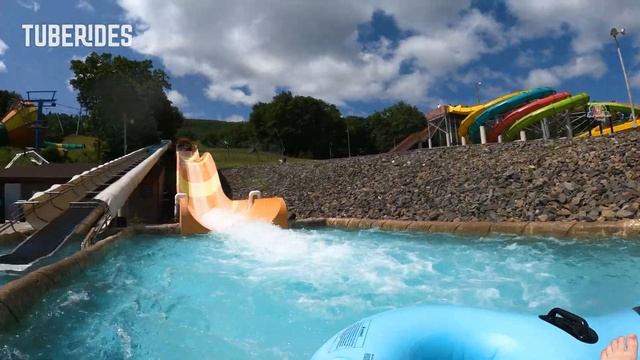 FAST Dune Runner 4-Person Waterslide at Camelbeach Water Park смотреть онлайн