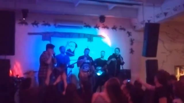 Dефект Rечи feat. Педаль Достоевского - Жопа (live) смотреть онлайн