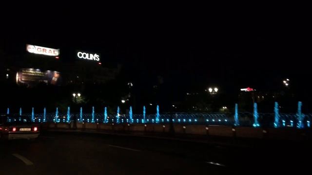 Румыния, Бухарест, ночная прогулка по центру города2 смотреть онлайн