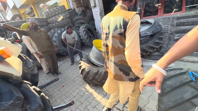 Ford 💙de 18 de New Radial Tyre 😱🐍 / YOKOHAMA 🚀 / @nooruppal98 смотреть онлайн