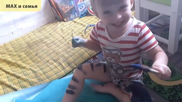 Максим рисует на себе бодиарт II Лев гуашью смотреть онлайн