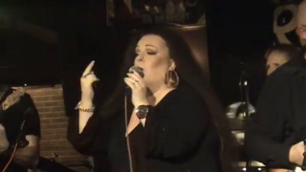 Nana Hedin End of the road