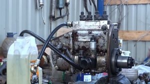 проверка плунжерных пар ТНВД ЮМЗ 6 (1979 г.в.)\/checking of plunger pairs of fuel injection pump YM