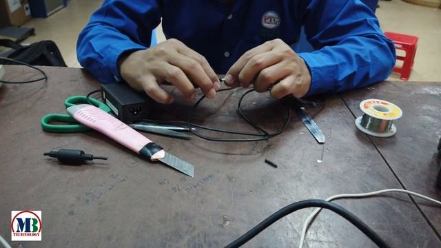 How to Repair Adapter Acer laptop charger cable and plug смотреть онлайн