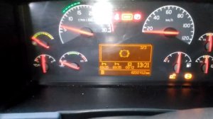 Горит значёк износа тормозных колодок Volvo Fh