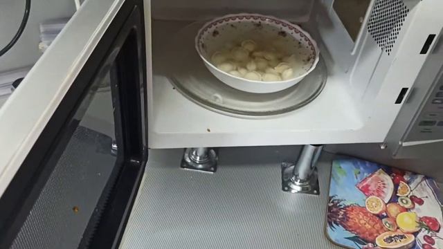 Пельмени в микроволновке смотреть онлайн