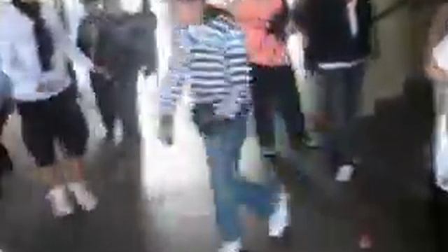 Adam Lakeside Shuffle смотреть онлайн